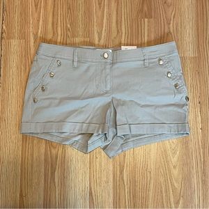 Candie’s Khaki Shorts size 9 NWT